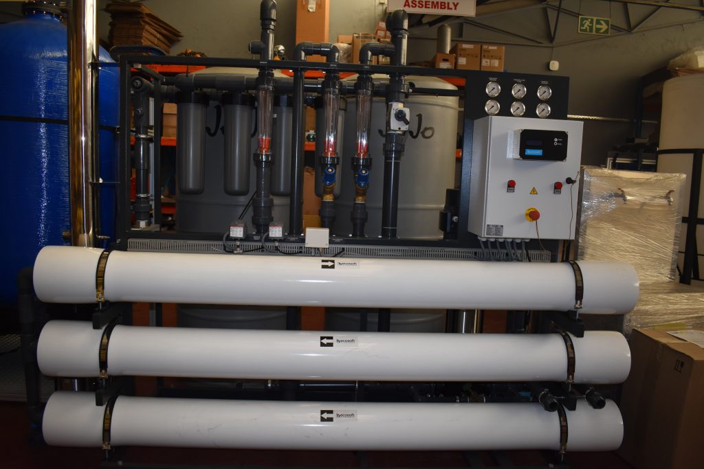 Water filtration unit